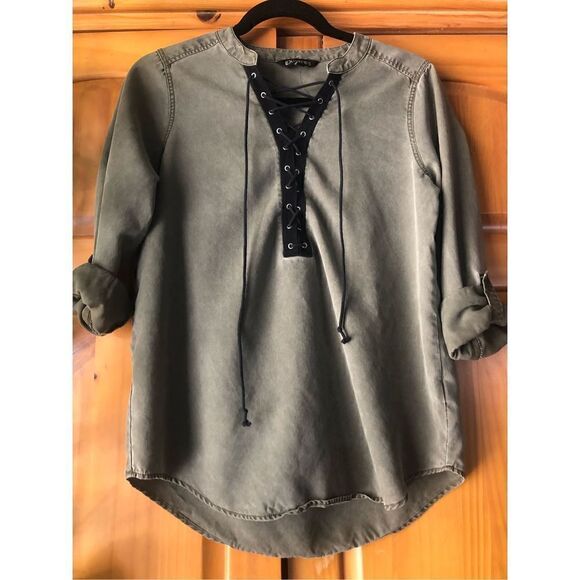 Express Womens  Olive  Lace Up Front Tassel Long Sleeve Shirt Top Size P/S - Picture 2 of 12